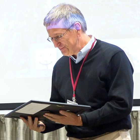 Image - Paul Fuoss receives the Farrel W. Lytle Award at SLAC. (SLAC National Accelerator Laboratory)