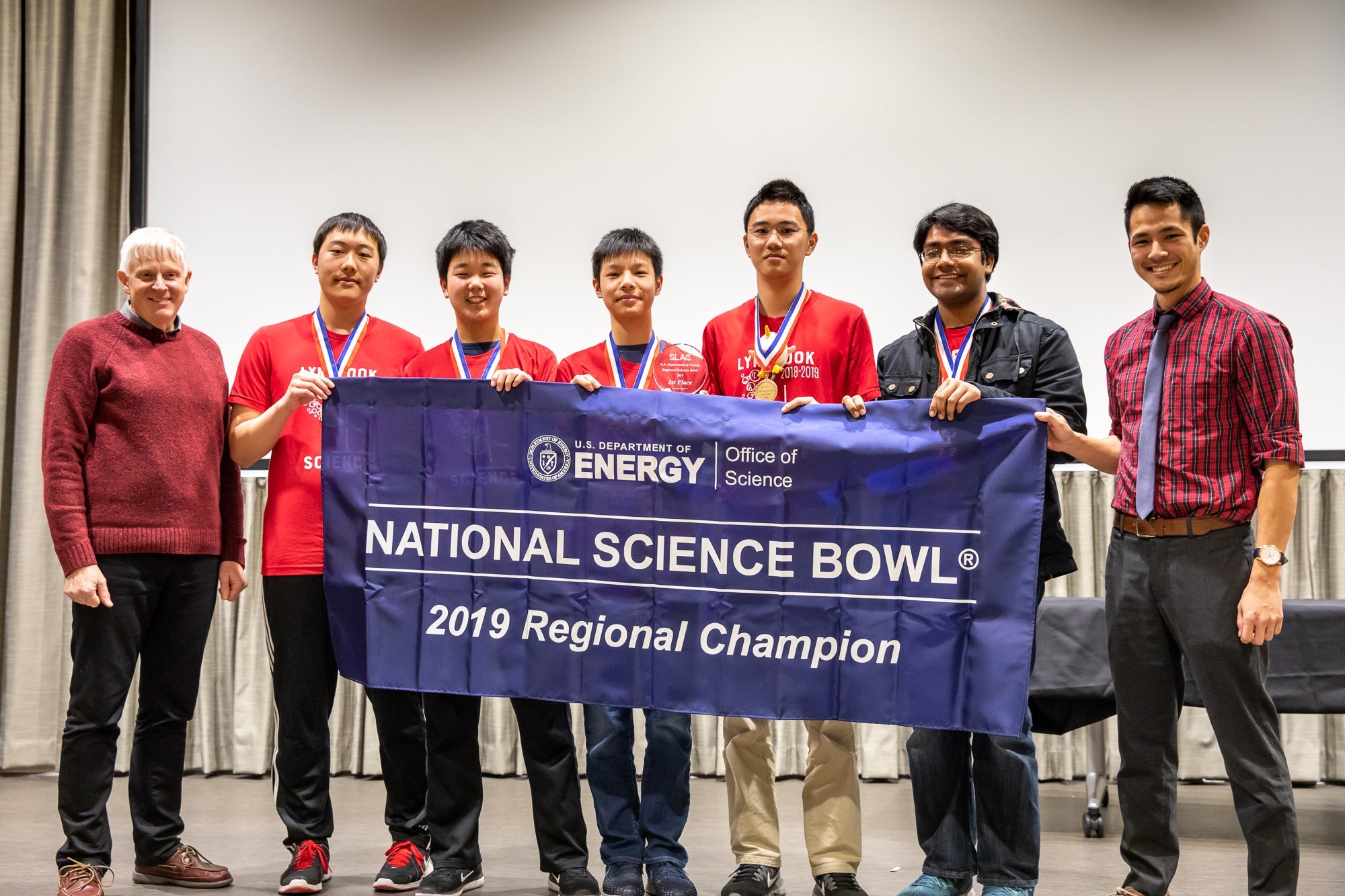 Lynbrook High wins 2019 SLAC Regional Science Bowl competition