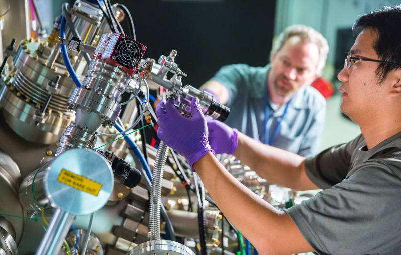 Stanford Institute for Materials and Energy Sciences (SIMES) research conducted at Stanford Synchrotron Radiation Lightsource (SSRL).