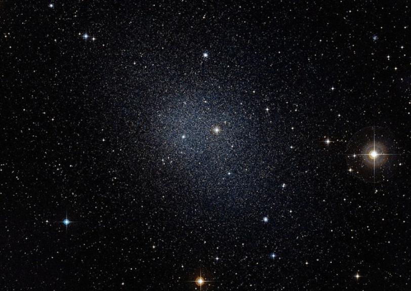 Image - A dwarf galaxy (ESO/Digital Sky Survey 2)