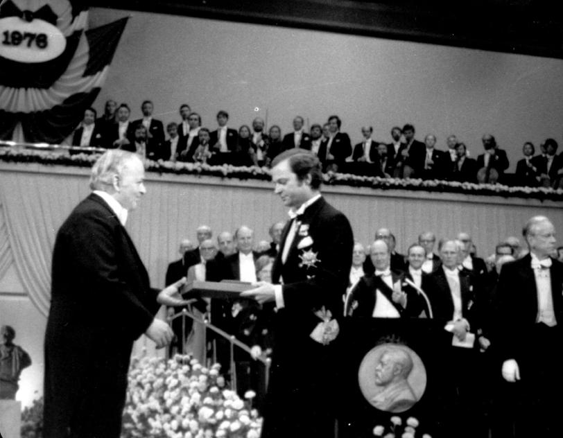 Burton Richter receiving the 1976 Nobel Prize in physics from the King of Sweden.