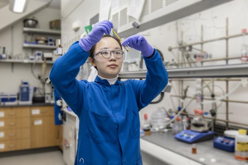 Rachel Huang working in the lab.