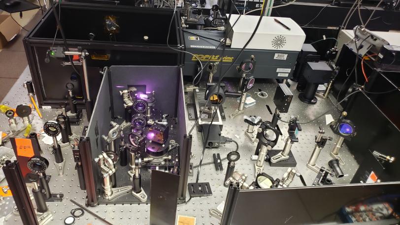 Photo of the laser lab apparatus used in the hopping ions experiment.