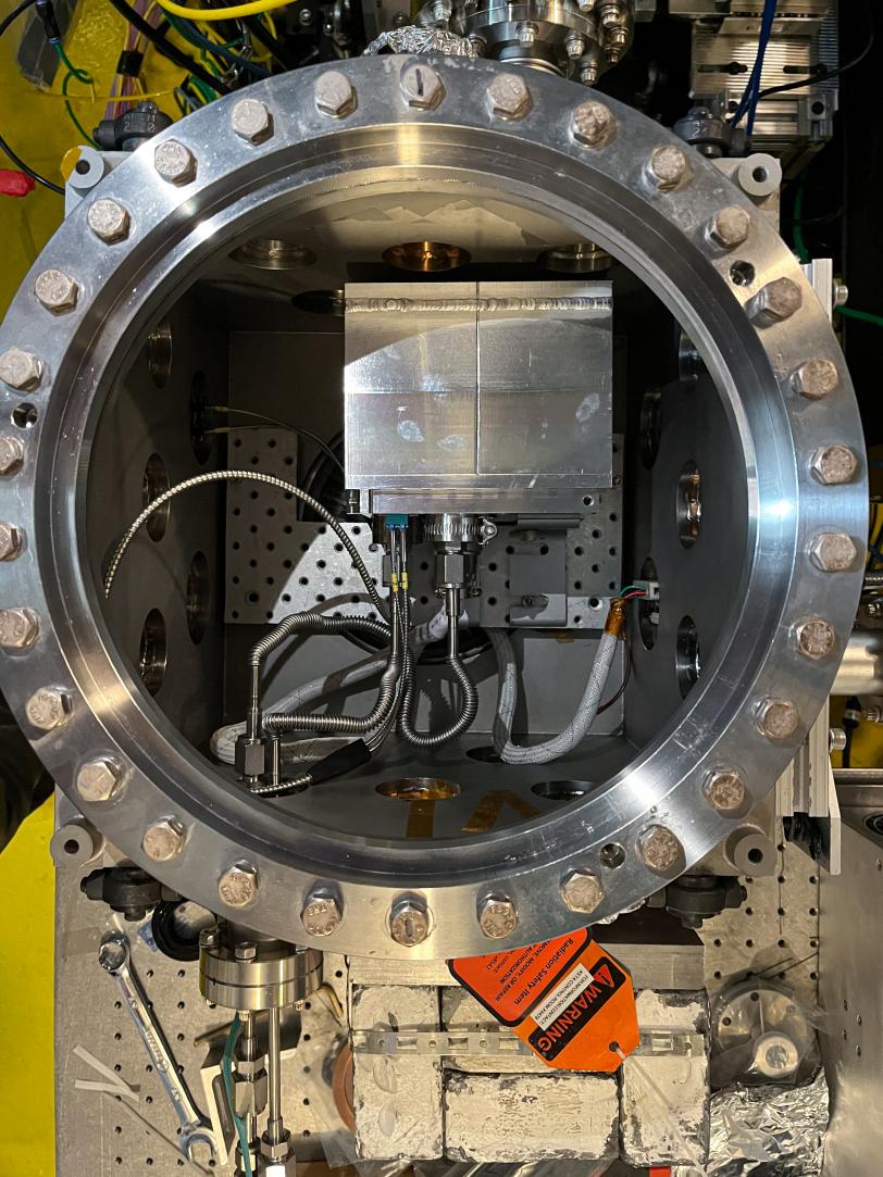 Photo of the detection chamber of SLAC's MeV-UED instrument