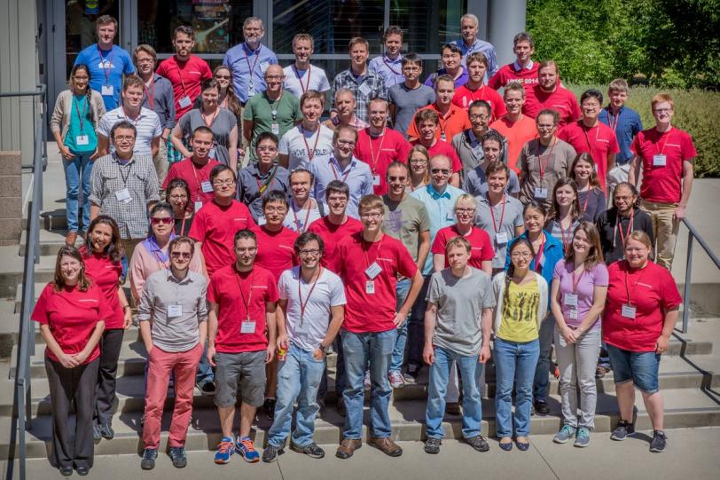A group photo of participants in the Ultrafast X-ray Summer Seminar held in June 2014 at SLAC.