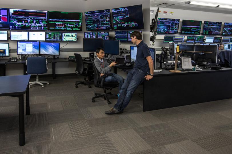 Yuantao Ding and Marc Guetg in the SLAC Control Room