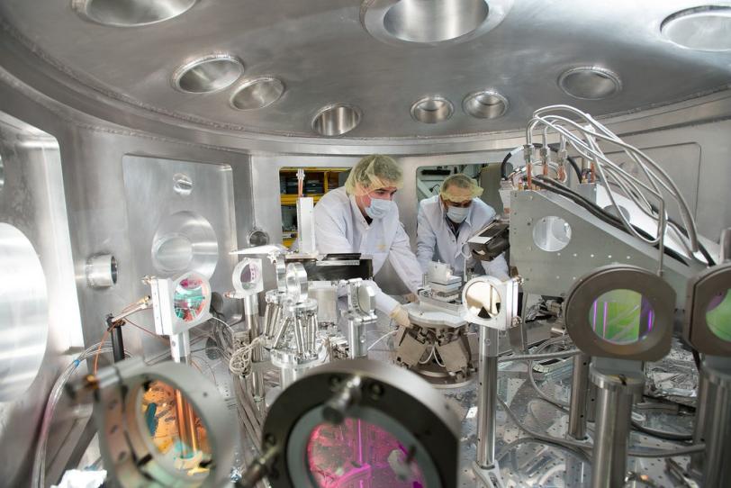 Image - Scientists prepare for an experiment in the Matter in Extreme Conditions (MEC) chamber at SLAC's Linac Coherent Light Source X-ray laser. SLAC's Siegfried Glenzer has participated in several experiments using this MEC experimental station.