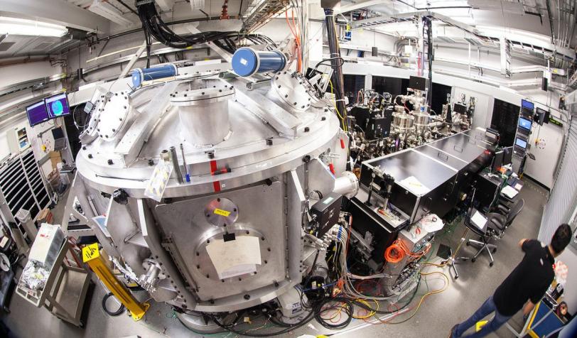 Image - An upgraded high-power laser is designed to synchronize with experiments in this large chamber, at left, in the Matter in Extreme Conditions experimental station at SLAC's Linac Coherent Light Source X-ray laser. (SLAC)