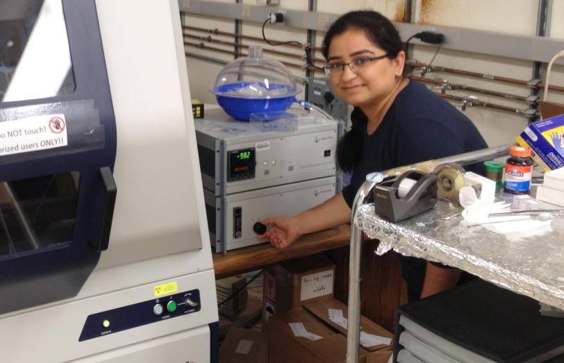 Image - Roopali Kukreja, working in a laboratory at the University of California, San Diego. (Courtesy of Roopali Kukreja)