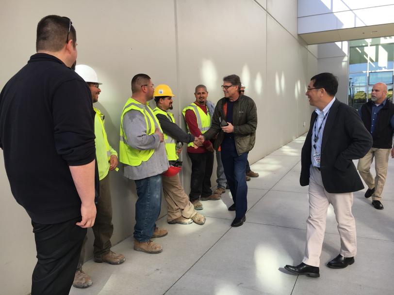 Secretary of Energy Rick Perry greets employees at SLAC